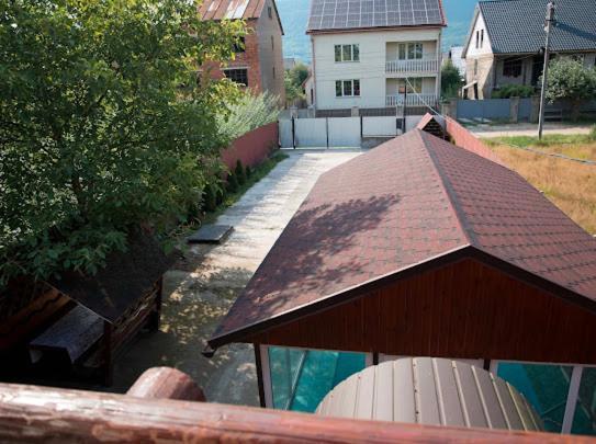 Banik Guest House Khust Exterior photo